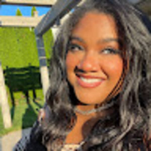 Meet your Posher, Casey